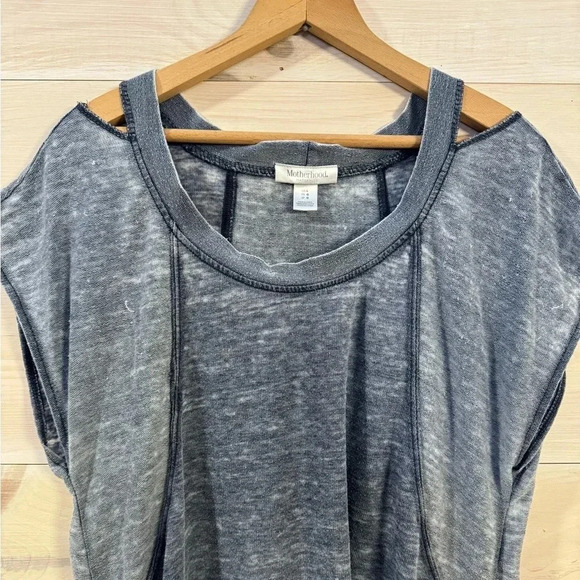 Motherhood Maternity Destructed Cut Out Shoulder Short Sleeve Top Blue Size L - Picture 2 of 6